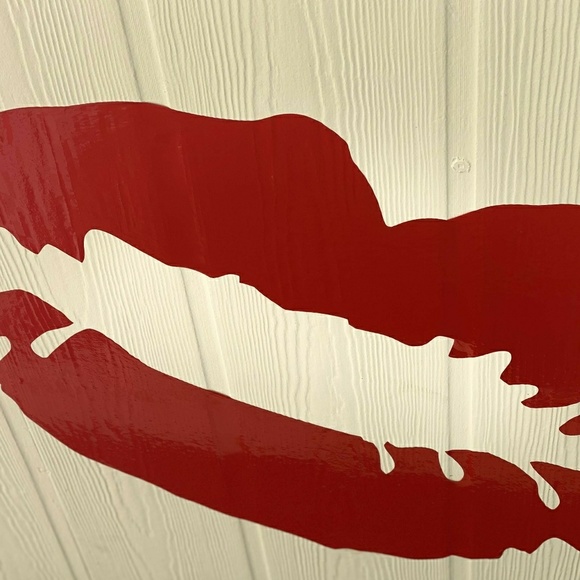 Meet your Posher, Diana - Picture 1 of 1